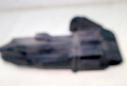 PEUGEOT 207 1.4b 5D 06r RURA WLOT ŁAPACZ REZONATOR POWIETRZA 