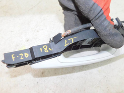 BMW F20 120i 18r 5D KLAMKA ZEWNĘTRZNA LEWY TYŁ A300