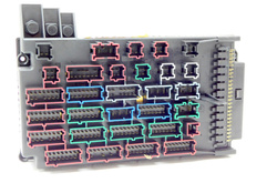 MERCEDES ML W163 2.7CDI 00r SKRZYNKA BEZPIECZNIKÓW 1635450205 08200101