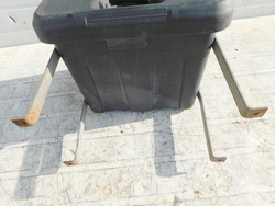 IVECO SCANIA DAF VOLVO SCHOWEK SKRZYNKA DO CIĘŻARÓWKI 35cmx35cmx30cm