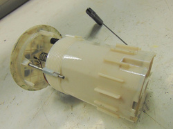 RENAULT MEGANE II DCI 04r CZUJNIK POZIOMU PALIWA 