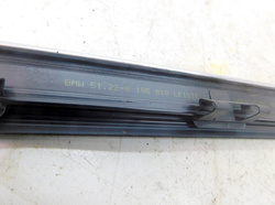 BMW E39 LISTWA ZGARNIAJĄCA WEWNĘTRZNA DRZWI PRAWY TYŁ 8185818