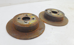 TOYOTA COROLLA TS E12 05r 1.8 192KM LIFT TARCZE PRZÓD PARA 