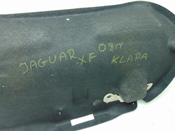 JAGUAR XF 2.7D 08r SEDAN TAPICERKA OSŁONA KLAPY 