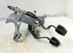 AUDI 80 B4 94r PEDAŁY HAMULCA SPRZĘGŁA PODSTAWA 8A0721115 
