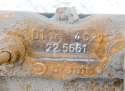 IVECO EUROCARGO 80E21 17,5" 5,9L 02-08 ZACISK PRAWY PRZÓD