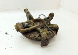 MERCEDES ML W163 2.7CDI 00r PIASTA ZWROTNICA LEWY TYŁ