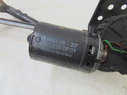 AUDI 80 B4 2.0 92 MECHANIZM WYCIERACZEK 0390241097