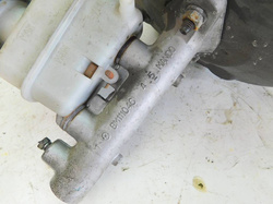 HYUNDAI SANTA FE I 2.0B 06r SERWO HAMULCOWE