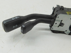 AUDI A4 B5 1.6 99r LIFT PRZEŁĄCZNIK ZESPOLONY KIERUNKOWSKAZÓW 4D0953513
