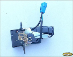 PONTIAC VIBE 1.8 VVT-i 2006r - ZAMEK Z KLAPY TYŁ