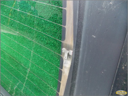 CHEVROLET LUMINA 3.1 94r - SZYBA KLAPY TYŁ