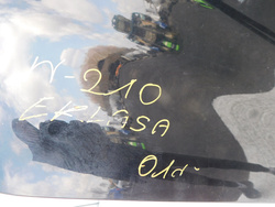 MERCEDES E-KLASA W210 LIFT KOMBI 2.7 01r MASKA POKRYWA SILNIKA 