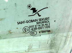 SAAB 9-3 93 II 2.2 TID 125KM 03r SZYBA DRZWI LEWY PRZÓD 