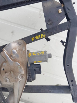 AUDI A6 C5  99r KOMBI PODNOSNIK SZYBY PRAWY TYŁ