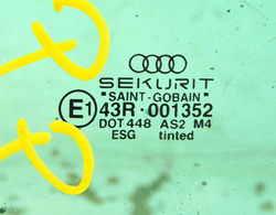 AUDI A3 8L 1.6 96-03 5D SZYBA DRZWI PRAWY PRZÓD