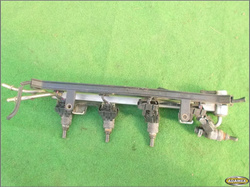 SEAT TOLEDO II 1.8 99 - LISTWA WTRYSKOWA WTRYSKI