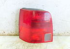 VW PASSAT B5 1.9 TDI 98r LAMPA LEWY TYŁ KOMBI