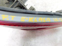 MERCEDES W210 LIFT KOMBI 2.7 01r LAMPA Z BŁOTNIKA PRAWY TYŁ 