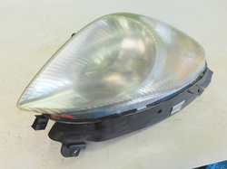 CITROEN XSARA PICASSO 2.0HDI 03r LAMPA PRAWY PRZÓD