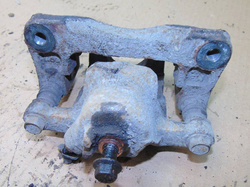 HYUNDAI SANTA FE I 2.0CRDI 4x4 ZACISK TYŁ PRAWY