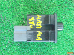 NISSAN MAXIMA QX 98r - PRZEŁĄCZNIK LUSTEREK