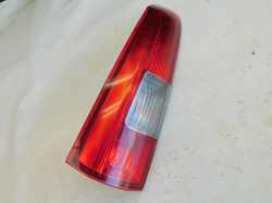 VOLVO V70 2002r LAMPA LEWY TTŁ