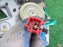 CHRYSLER CIRRUS 1997r PODNOŚNIK SZYBY PRAWY TYŁ