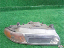 CHRYSLER CIRRUS 2.5 V6 1997r - LAMPA PRAWA PRZÓD