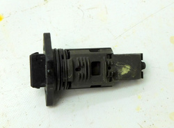 AUDI A3 8L 1.6 96-03r PRZEPŁYWOMIERZ 