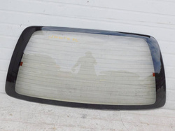 NISSAN SERENA 2.3D 95r SZYBA Z KLAPY TYŁ