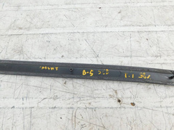 VW PASSAT B5 1998r SEDAN LISTWA Z DRZWI PRAWA TYŁ