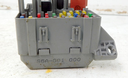 HONDA CIVIC VII 1.4 02r SKRZYNKA BEZPIECZNIKÓW 3820A-S6A-G100