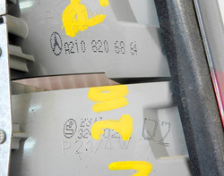 MERCEDES W210 LIFT SEDAN 2.2 CDI 01r LAMPA Z BŁOTNIKA PRAWY TYŁ A2108206864