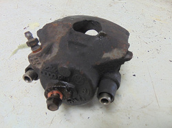 SKODA OCTAVIA I 1.9 TDI 98r ZACISK LEWY PRZÓD