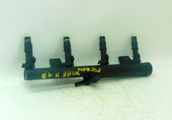 CITROEN XSARA PICASSO 1.8 01r LISTWA WTRYSKOWA 