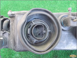 CHRYSLER CIRRUS 2.5 V6 1997r - LAMPA PRAWA PRZÓD