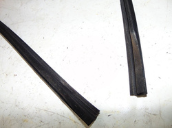 MERCEDES 124 SEDAN USZCZELKA SZYBY DRZWI PRAWY TYŁ