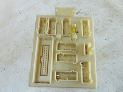 FORD FOCUS Mk1 2.0 USA 06R SKRZYNKA BEZPIECZNIKÓW