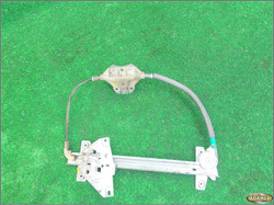 VOLVO V40 1.9TD 98r - PODNOŚNIK SZYBY LEWY TYŁ