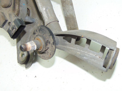 NISSAN ALMERA N16 00r MECHANIZM WYCIERACZEK PRZÓD