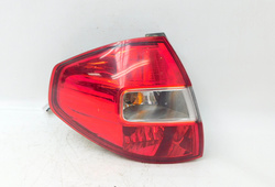 RENAULT KOLEOS I 2.0D 09r LAMPA LEWY TYŁ W BŁOTNIK 26555JY00