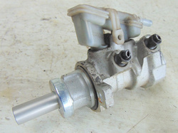 FOCUS Mk1 2.0 USA 06R POMPA HAMULCOWA ZBIORNICZEK