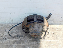 MERCEDES ECONIC 957.661 03r ZACISK HAMULCOWY LEWY PRZÓD 