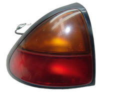 MAZDA 323F BA 3D 1.5 94r - LAMPA LEWA TYŁ