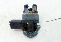 BMW E39 ZAMEK KLAPY BAGAŻNIKA TYŁ 8168892