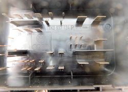 SKODA OCTAVIA II RS 2.0FSI 05r SKRZYNKA BEZPIECZNIKÓW 1K0937124P