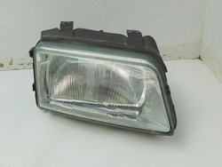 AUDI A4 B5 1.6 94-01 LAMPA REFLEKTOR PRAWY PRZÓD PRZEDLIFT H7 8D0941030 