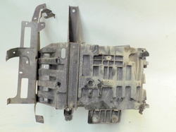 VIVARO RENAULT TRAFIC II 1.9 OBUDOWA AKUMULATORA 