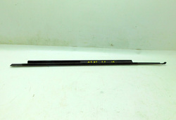 AUDI A5 8T SPORTBACK 12r LISTWA ZGARNIAJĄCA DRZWI  PRAWY PRZÓD 8T8853284D